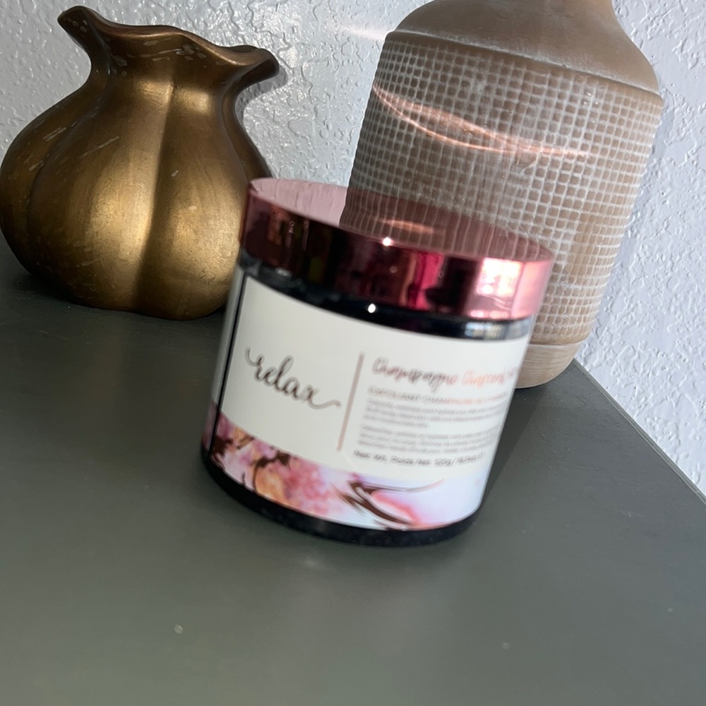 relax champagne charcoal scrub